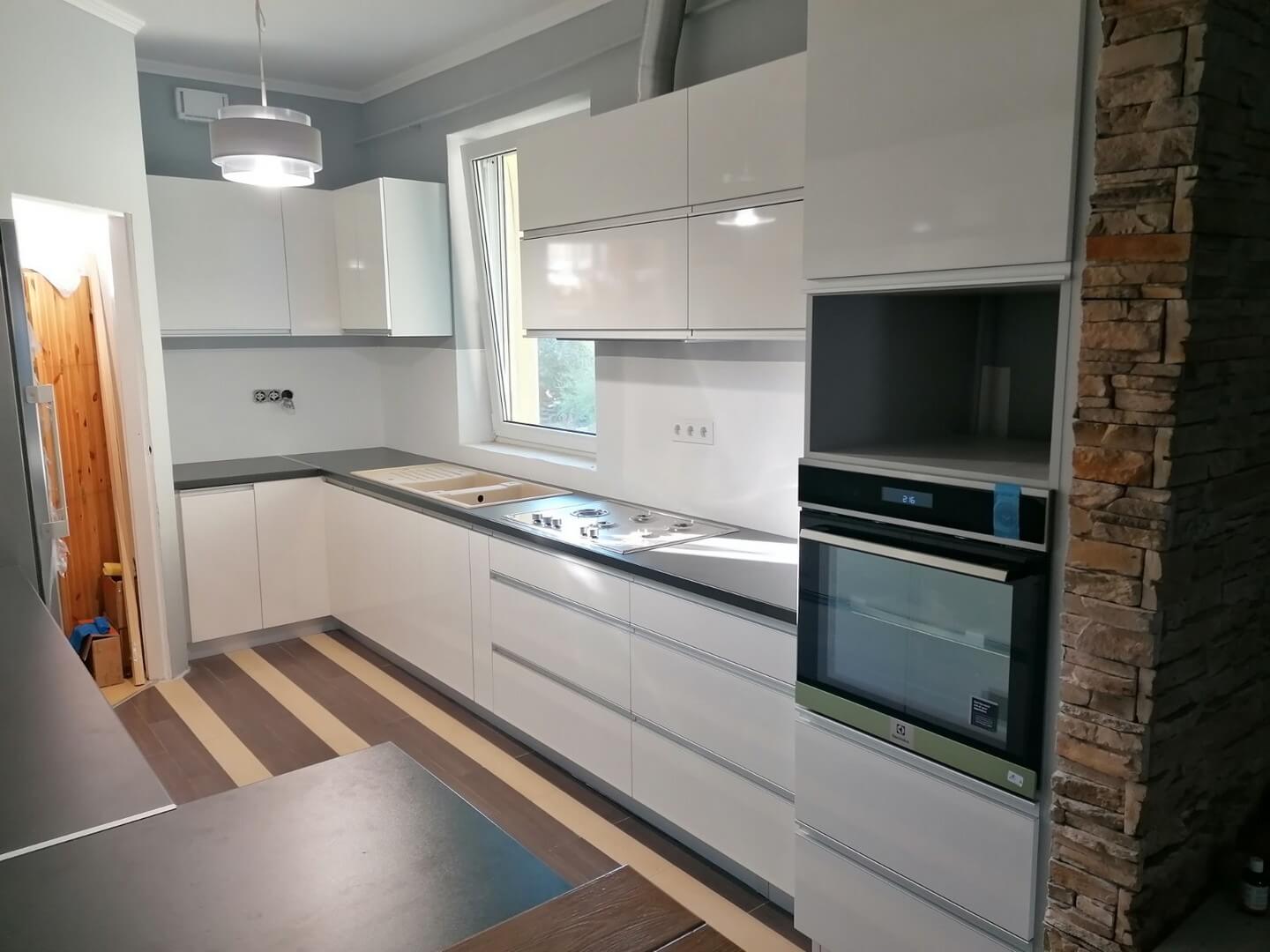 Szilva Design Studio - Gyöngyös - Konyhaszekrény